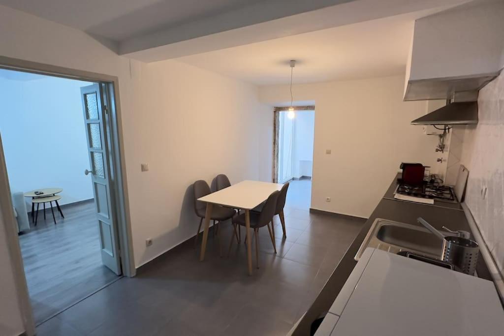 2br Sleeps4 In - Orchid Apartment Lissabon