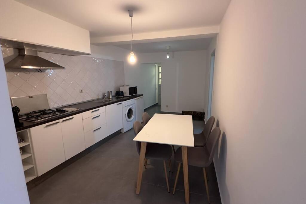 2br Sleeps4 In - Orchid Lissabon